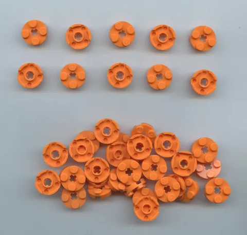 LEGO x 45 Orange Plate, Round 2 x 2 with Axle Hole 4032