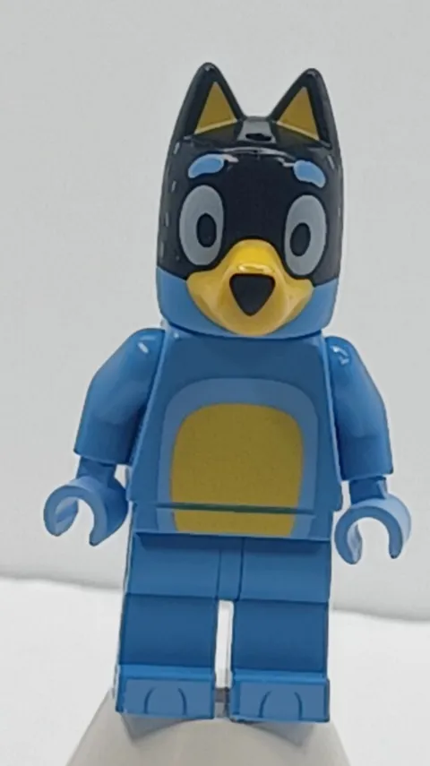 LEGO® BLUEY Blue Dog Minifigure™ Printed Head Set blu005