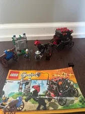 LEGO Castle: Gold Getaway (70401) 100% complete with minifigs
