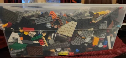 16 Qts Of LEGO