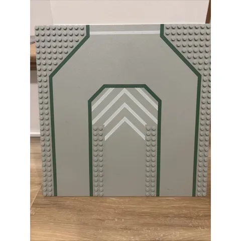 Lego Baseplate Road 32x32 w/3 Driveways Chevron On Closed Center Pattern 6100px3