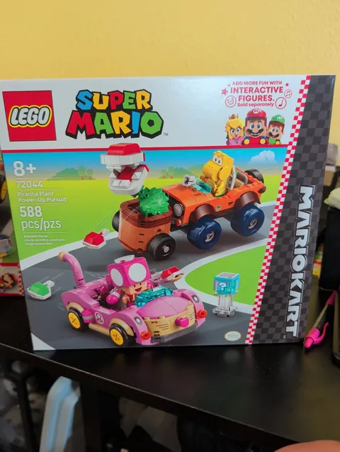 LEGO Super Mario Kart: Piranha Plant Power-Up Pursuit (72044) 
