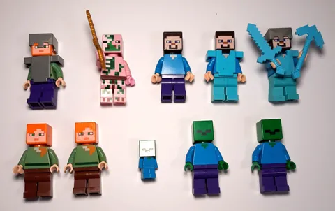 Genuine LEGO Minecraft Minifigure Lot – Steve, Alex & Others – 10 Figures Total