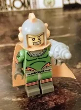  LEGO SERIES 17, 71018 Retro Space Hero Mini Figure With Alien Zapper