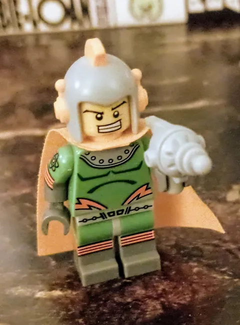  LEGO SERIES 17, 71018 Retro Space Hero Mini Figure With Alien Zapper