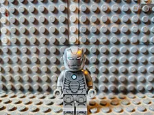 LEGO Iron Man Minifigure Silver/Gray Armor Suit Figure Plastic Iron Man