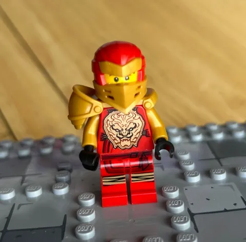 LEGO Ninjago Kai ZX Minifigure NJO0605 Red Ninja Armor Gold Kantana