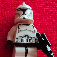 LEGO Star Wars Clone Trooper Plastic Minifigure Figure with Blaster