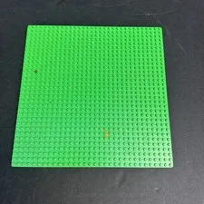 Three LEGO Genuine 32 X 32 Stud 10" X 10" Green Grass Flat Base Plates 3 Count