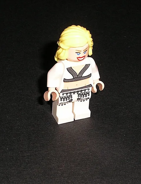 LEGO Indiana Jones Temple of Doom WILLIE SCOTT (Sacrificial Outfit) Minifig 7199