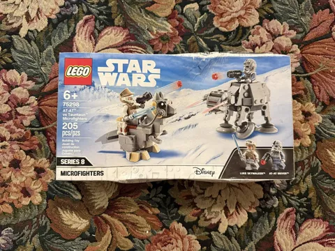 LEGO Star Wars: At-At Vs. Tauntaun Microfighters (75298)