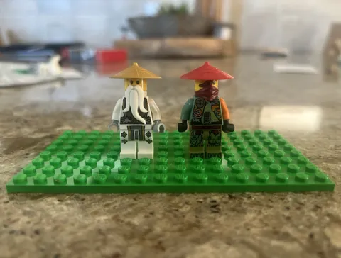 LEGO Ninjago Minifigure Lot: Master Sensei Wu (White Robes) & Ronin