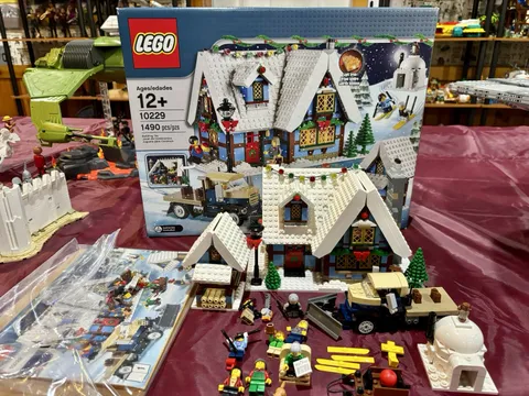LEGO Creator Expert: Winter Village Cottage (10229) 100%, Box, Instructions
