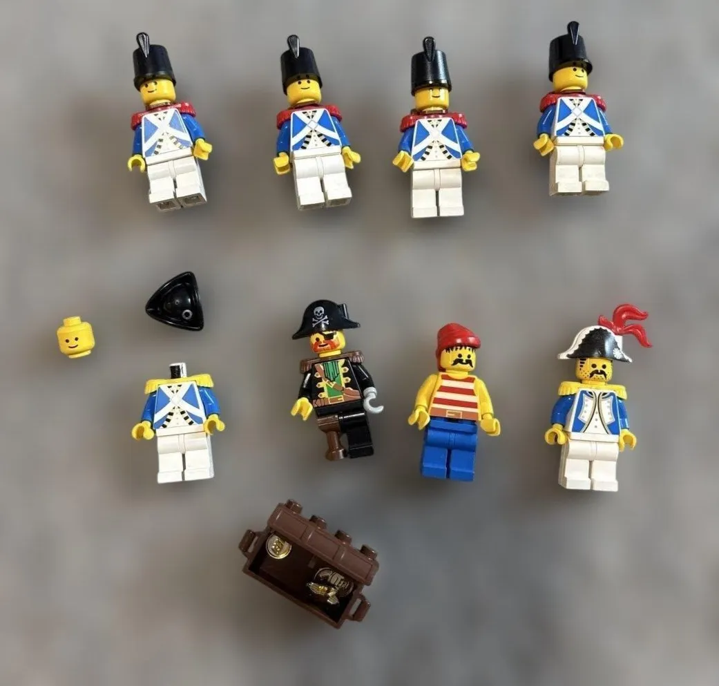 LEGO Minifigure Pirates Soldier 6276 Lot Set Bulk Sale