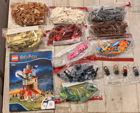 LEGO Harry Potter 75980 Attack on the Burrow Incomplete 4 Minifigures READ