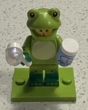 LEGO Minifigures Frog w/ Cup & Bottle Accessories
