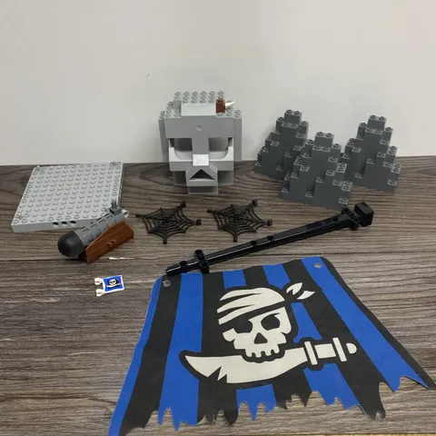 LEGO 4 Juniors: Skull Island (7074) Parts Only INCOMPLETE
