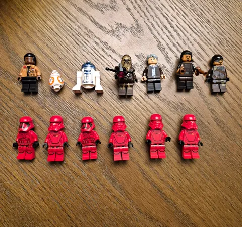 LEGO Star Wars Minifigure Lot Chewbacca Han Solo R2-D2 BB-8 Age 6+