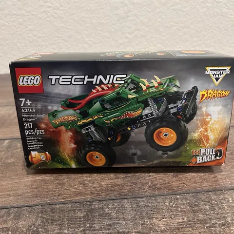 LEGO TECHNIC: Monster Jam Dragon (42149)