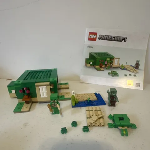 LEGO Minecraft: The Turtle Beach House 21254 SET 100% COMPLETE W/ MINIFIGURES