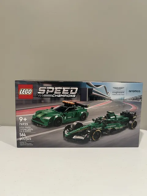 LEGO Speed Champions Aston Martin Safety Car & AMR23 Set 76925 CASE FRESH BOX