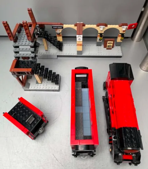 USED LEGO Harry Potter Hogwarts Express 4th edit 75955 NO MINIFIGURES INCOMPLETE