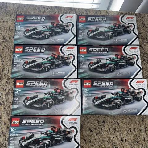 LEGO Speed Champion 77244 Formula 1 Mercedes AMG Petronas F1 - Factory Sealed