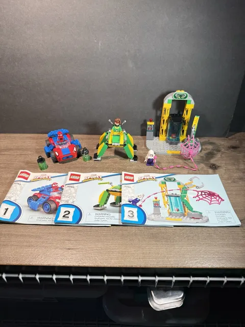 LEGO Spider-Man: Spider-Man at Doc Ock’s Lab (10783) W/ 3 Manuals No Box
