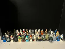 Huge Lego Star Wars mini figure lot including Greedo, commander gree, kit fisto