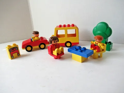 LEGO DUPLO SET 2630-2 FAMILY CAR AND CAMPERVAN 1990 DUPLO TOWN Vintage Retired