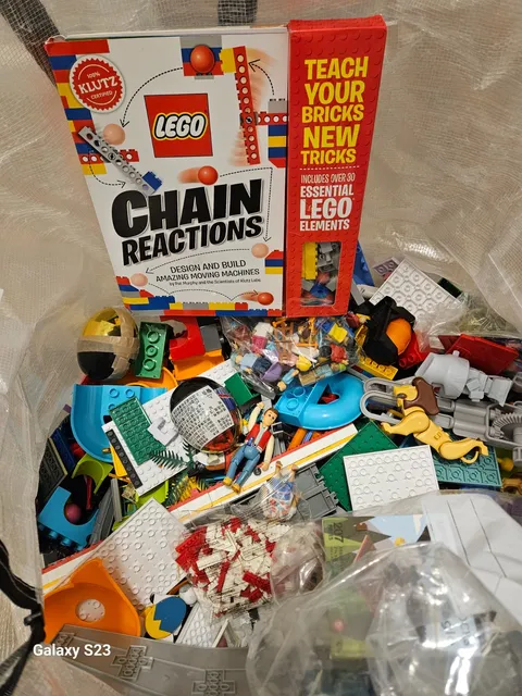 Estate Find Bulk LEGO Lot 15 lb Star Wars Darth Vader Minifigure Baseplates Book