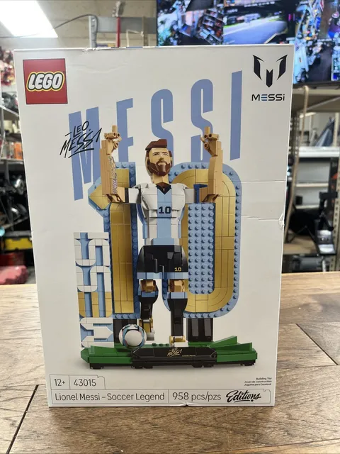 LEGO Editions Lionel Messi Soccer Legend 43015 Building Set 958 Pieces