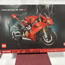 LEGO Technic Ducati Panigale V4 S Motorcycle 42202 Complete Set 1603 pcs 18+