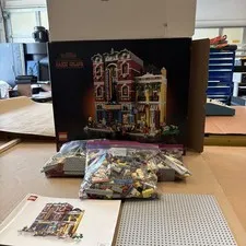 LEGO Icons 10312 Jazz Club Complete With Box And Manual
