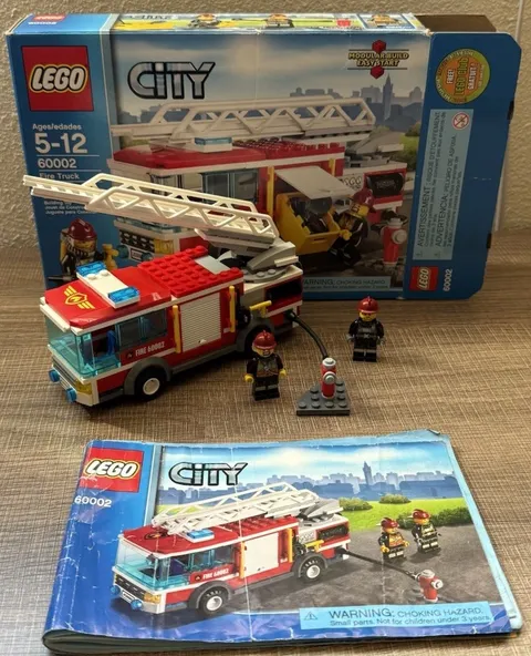 LEGO 60002 CITY: Fire Truck 100% Complete + Box EUC!!