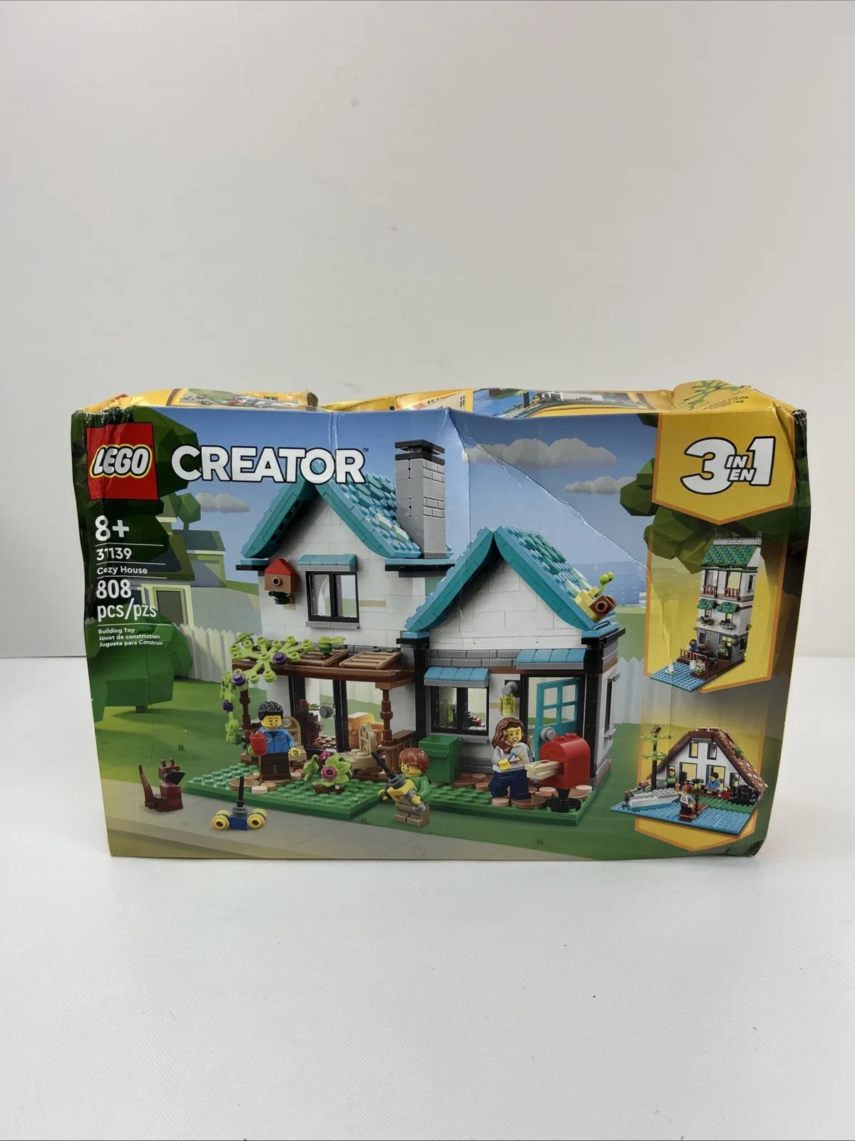 LEGO 31139  Creator Cozy House - NEW/ Box Damage