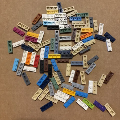 Lot Of 85 Lego 1x3 3623 Plates