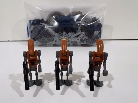 LEGO Star Wars: Droid Tri-Fighter (8086) - COMPLETE