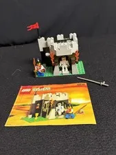Lego 6036 Skeleton Surprise Castle → Royal Knights Knights from 1995