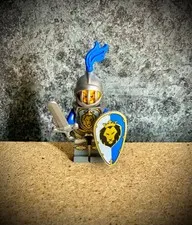 Lego Castle - cas523 - King's Knight Armor (2013) perfect condition
