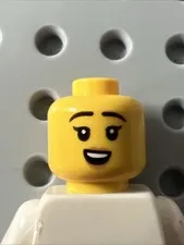 LEGO 3626pb3185 Falconer Head Dual Sided Female Neutral Open Mouth Smile