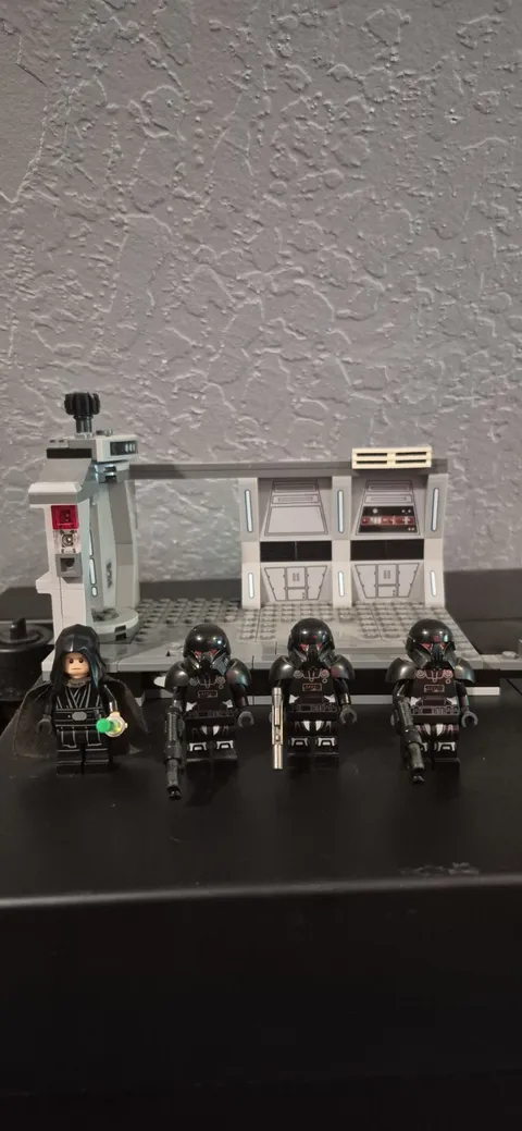 LEGO Star Wars #75324 Dark Trooper Attack 100% Complete