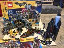 LEGO 70909 Batcave Break-In and 70923 Bat Space Shuttle