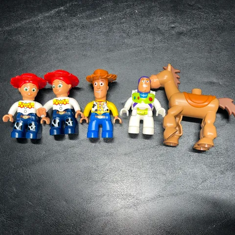 Lego Duplo Disney Toy Story Buzz Lightyear Woody Jessie Bull's-eye Figures