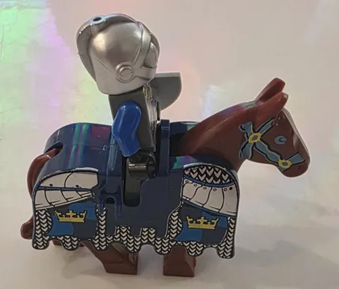 LEGO Castle Vintage Horse & Barding/Armor / Castle King Knight Harmor Lion Head