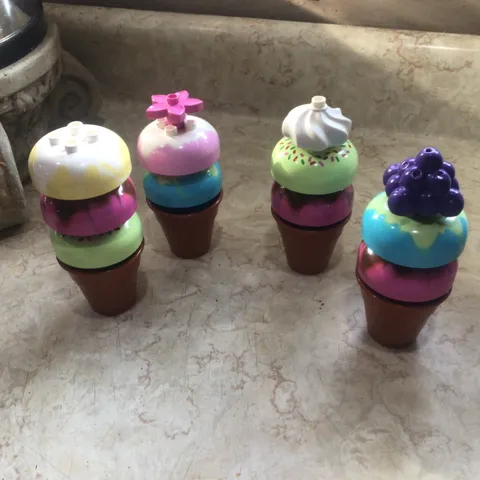 20 pc LEGO Duplo Ice Cream/ Cupcake Lot #2