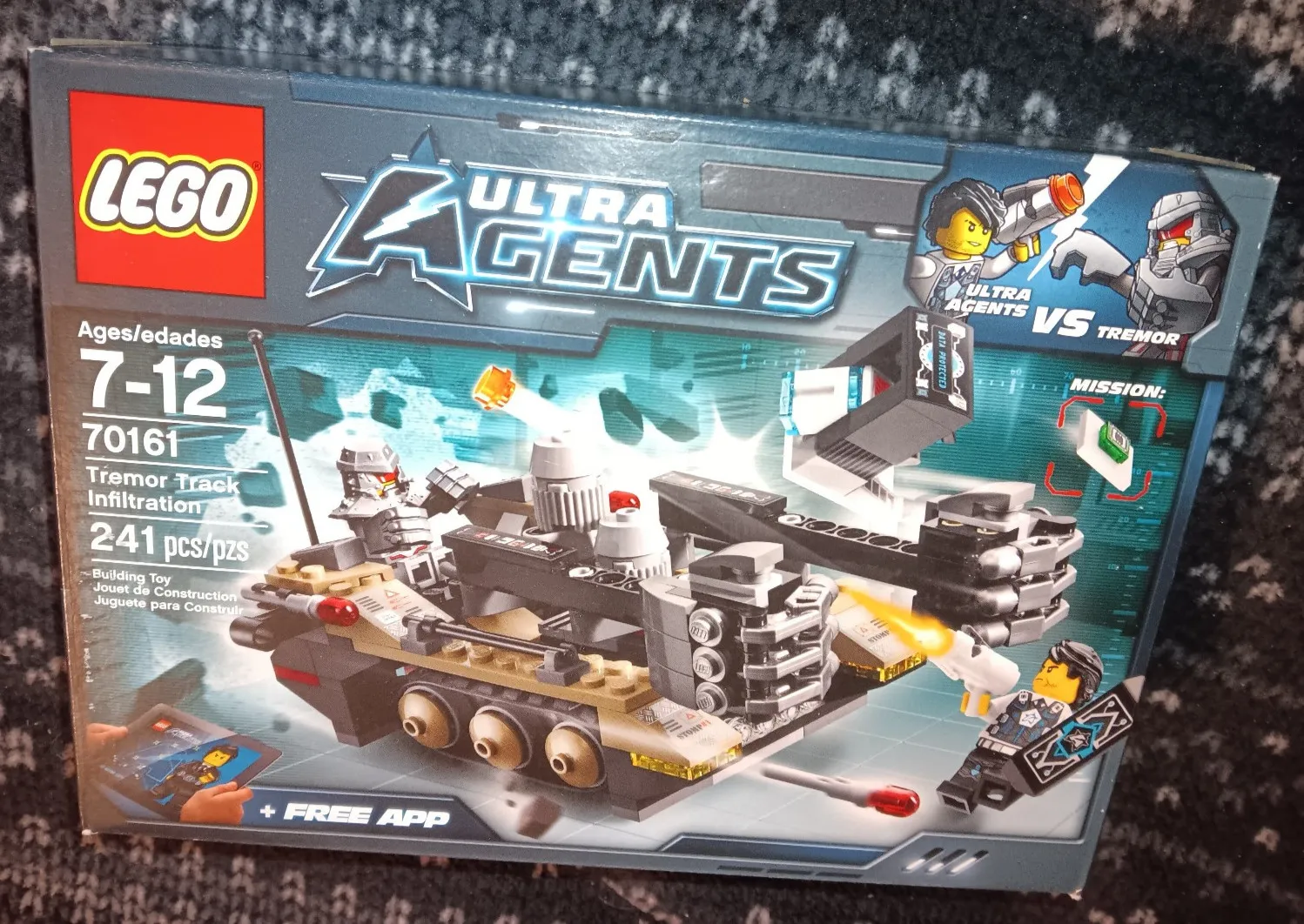 LEGO 70161 Ultra Agents Tremor Track Infiltration 241 pieces New Sealed 2014