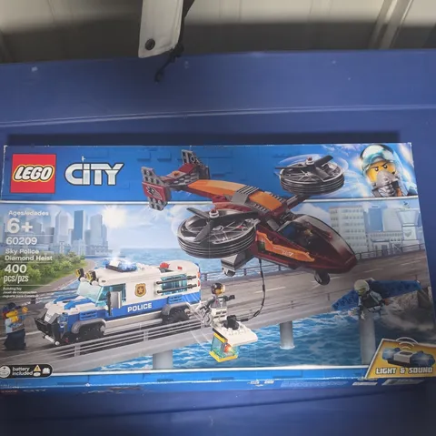 LEGO City 60209 Sky Police Diamond Heist 400 pcs Light & Sound Age 6+