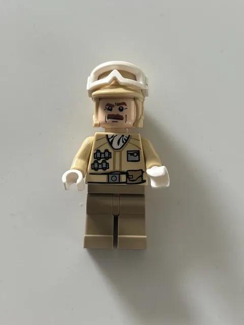 LEGO Star Wars Hoth Rebel Trooper Minifigure sw0425