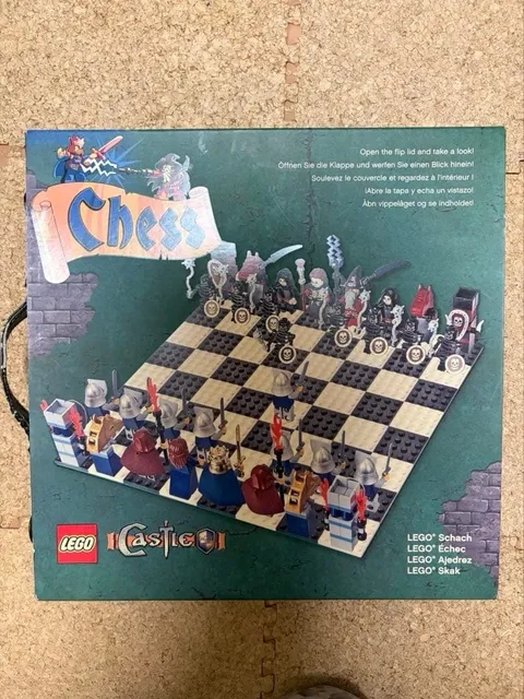 LEGO Castle Chess Set 852001 Fantasy Era Complete Minifigures Board Game Collect